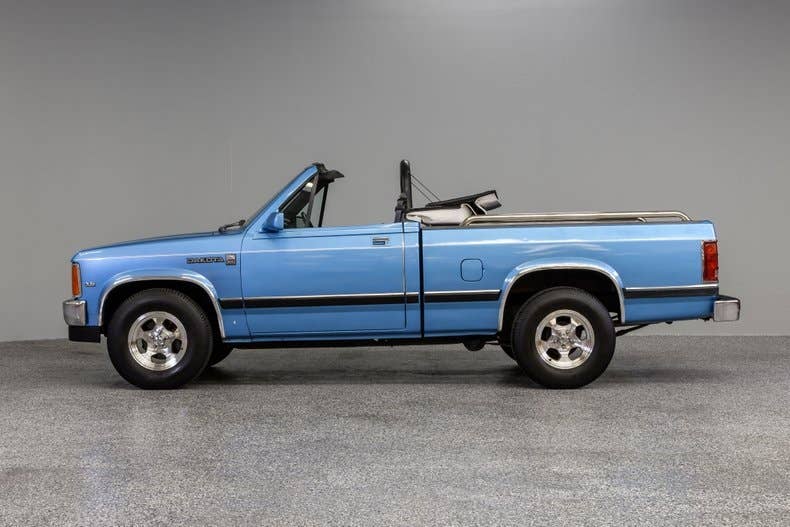 Convertible Dodge Dakota pickup truck in blue