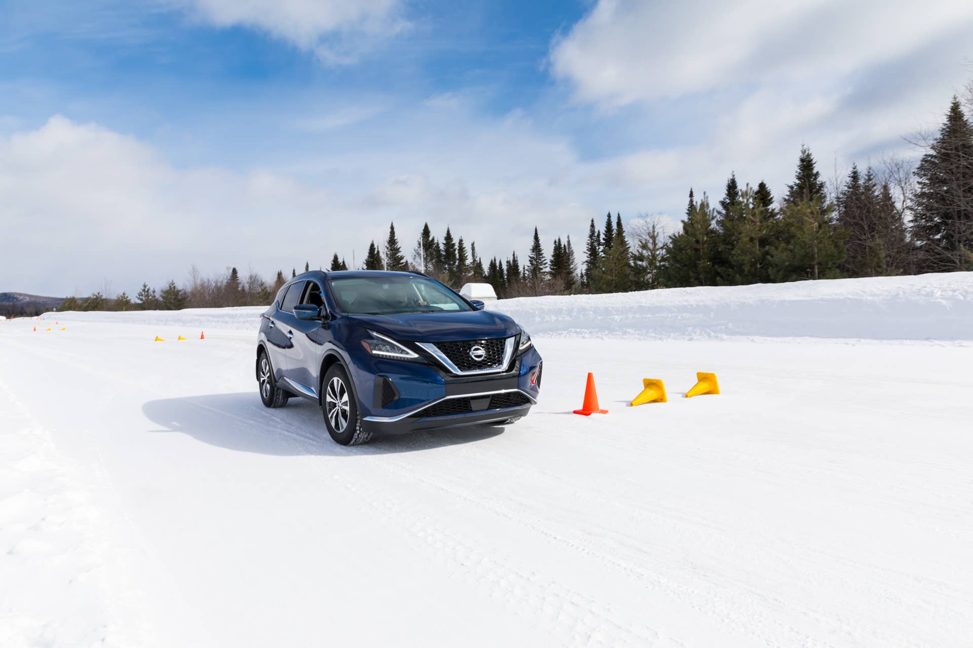Nissan Murano all-wheel drive in the snow