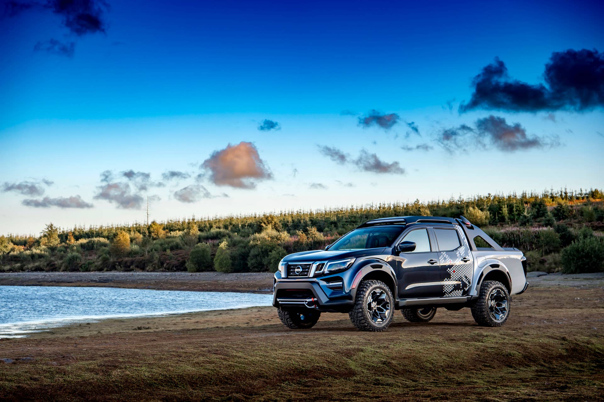 Nissan Navara Dark Sky Concept is coming to explore the galaxies - Autoblog
