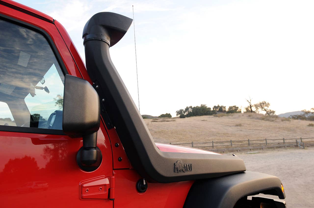 2013 AEV Brute Double Cab snorkle