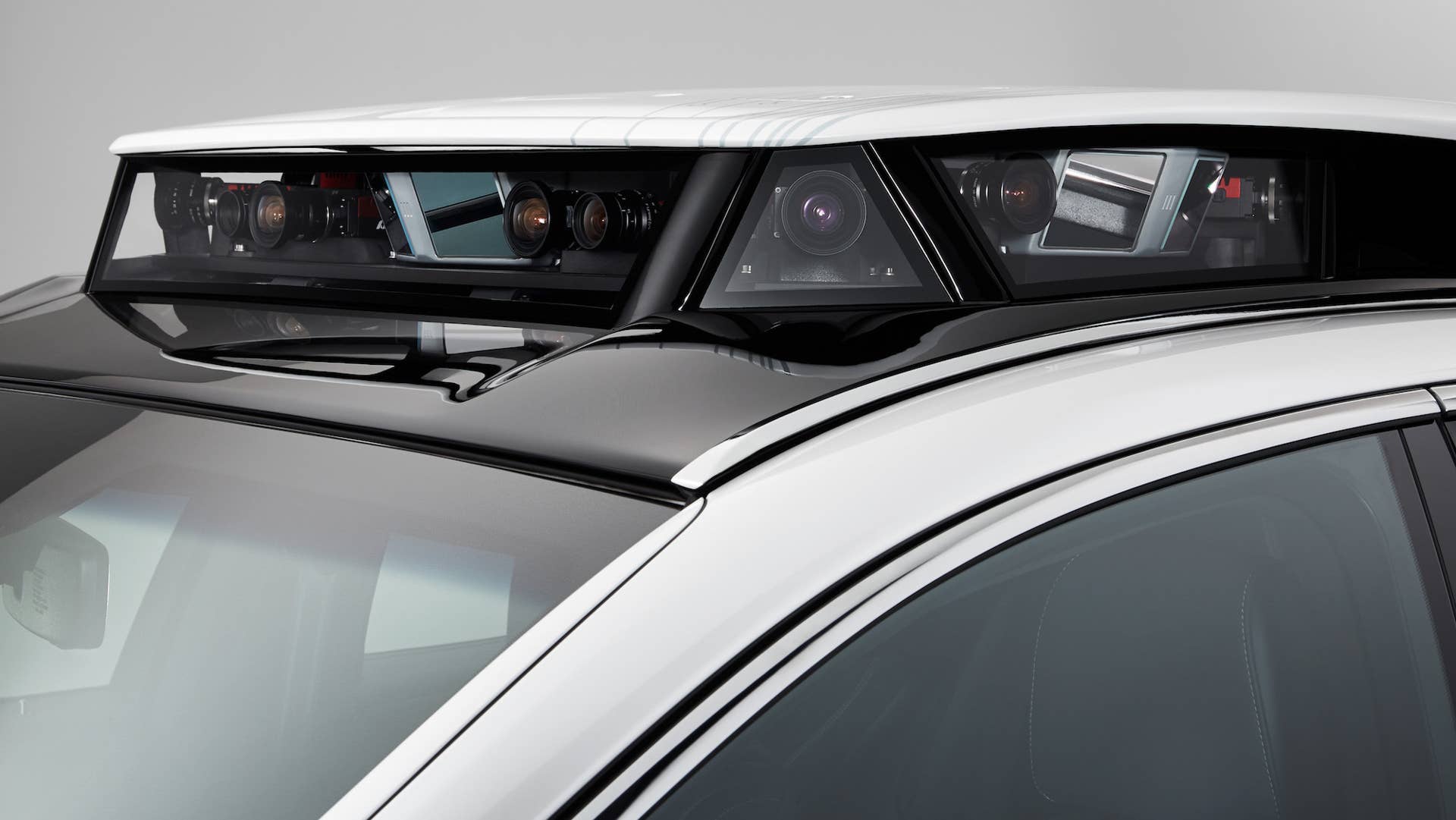 Toyota TRI-P4 Lexus LS500h / CES