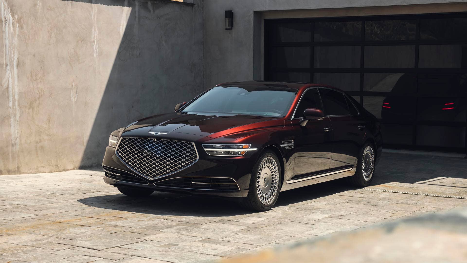 Genesis G90 Photo: James Lipman