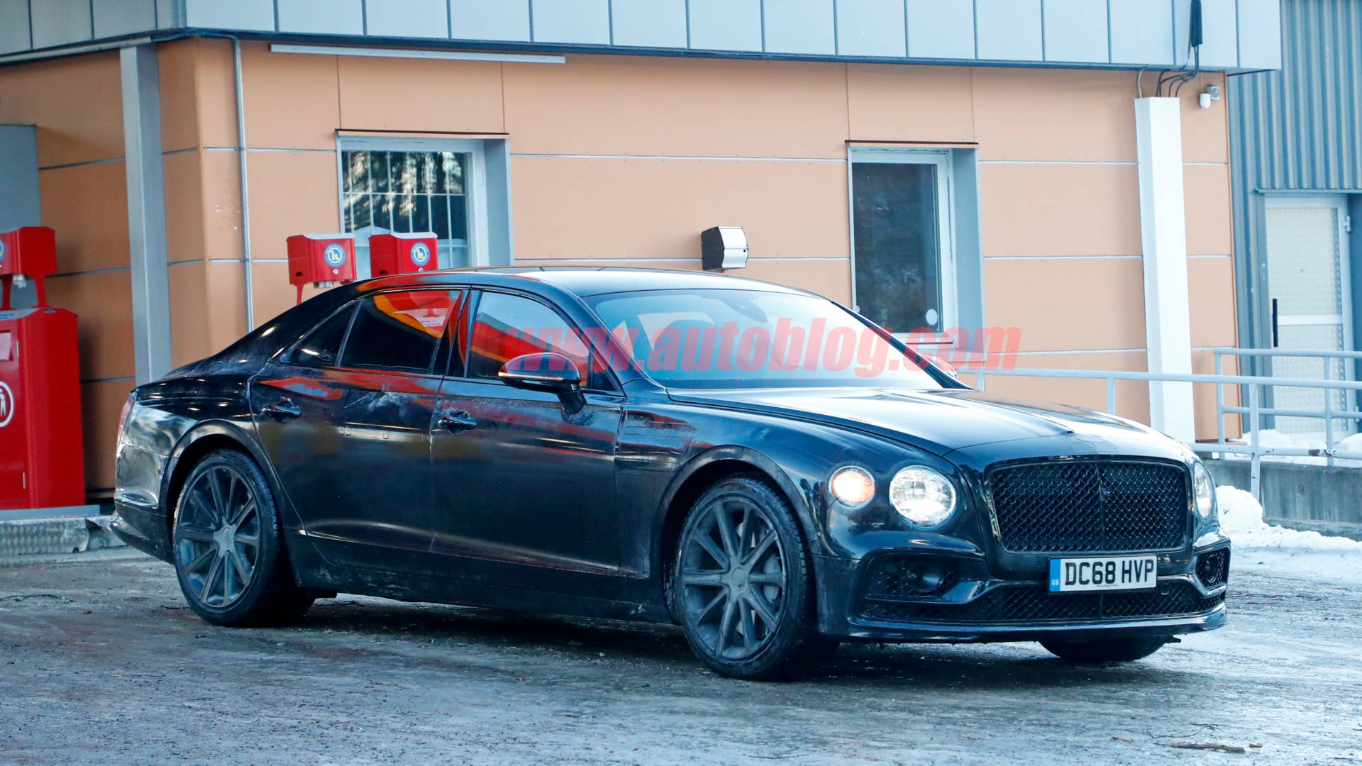 Bentley Flying Spur spy shots