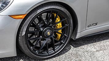 Porsche 911 GTS