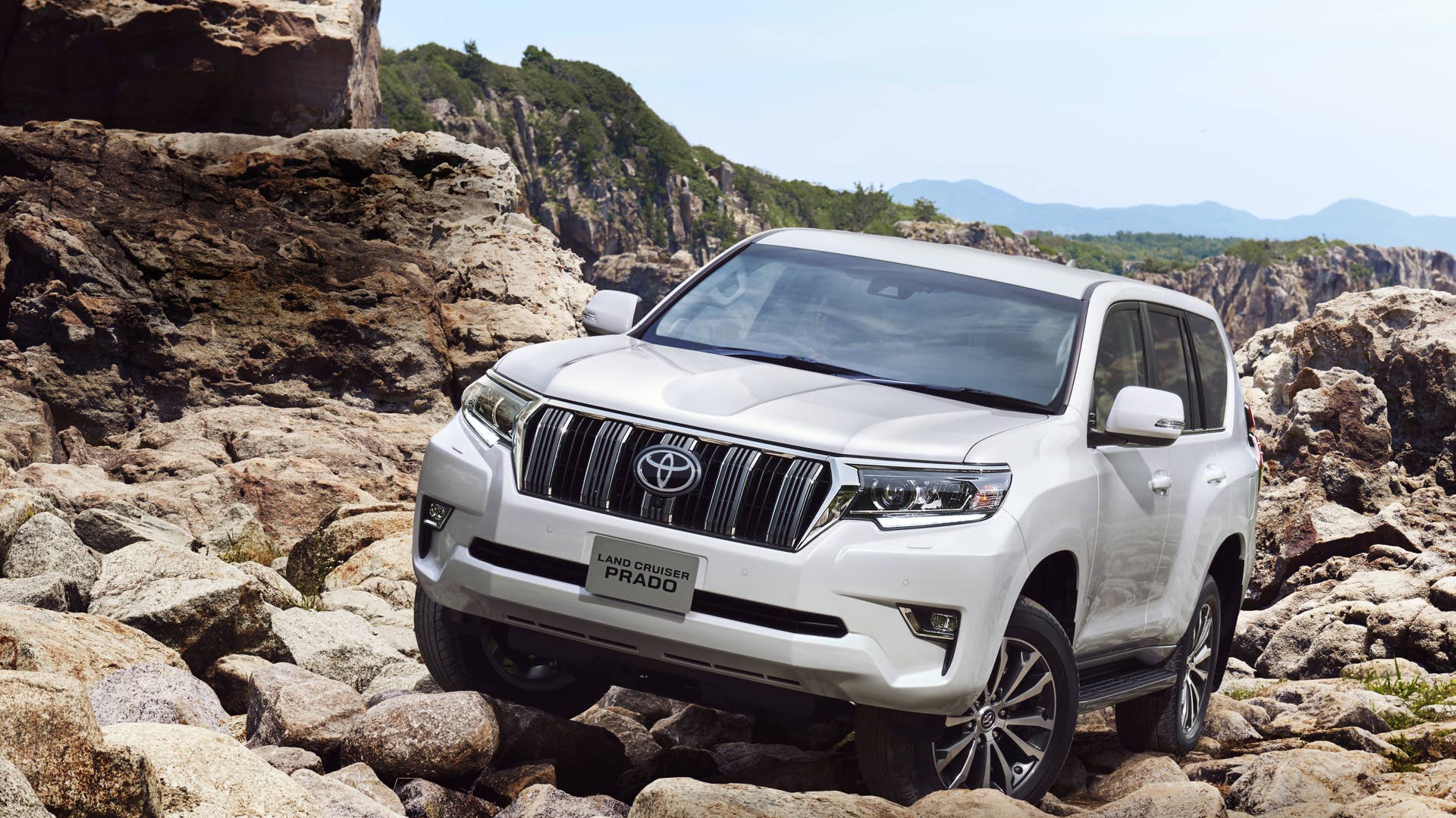 The Land Cruiser Prado has received a facelift inside out.