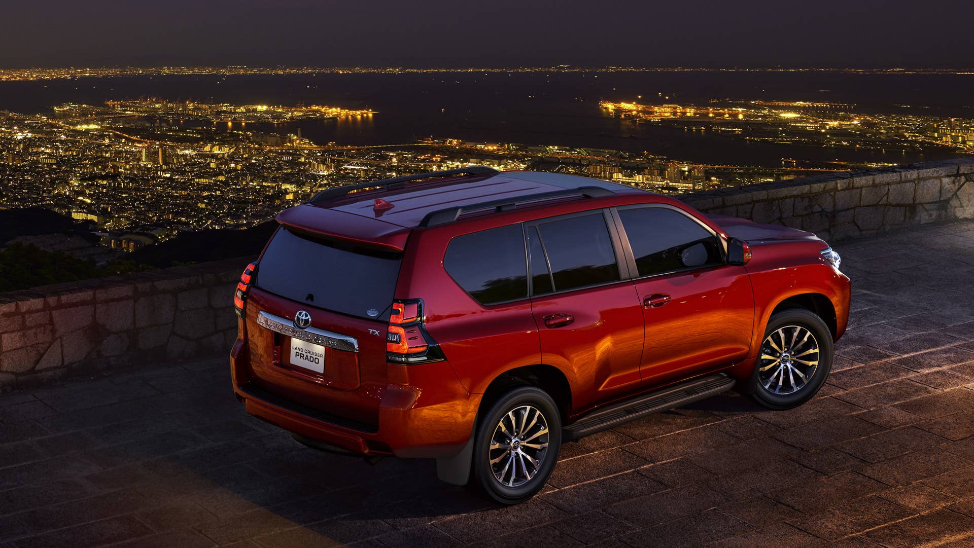 The Land Cruiser Prado has received a facelift inside out.