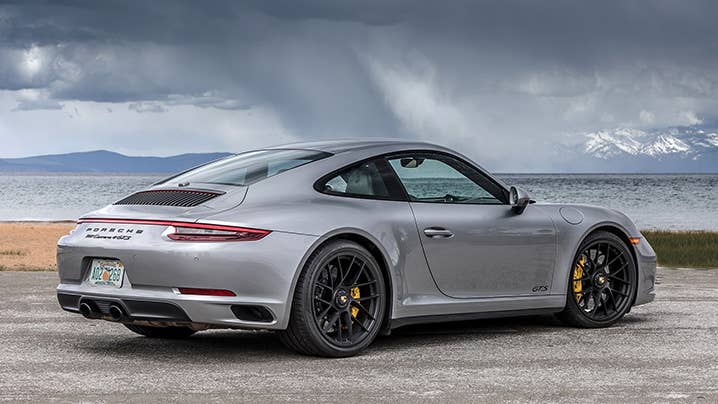 Porsche 911 GTS