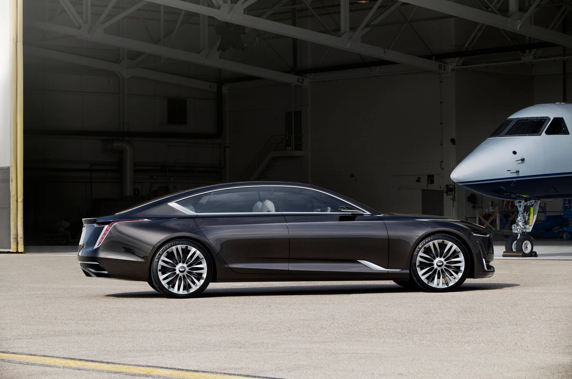 Cadillac Escala Concept profile