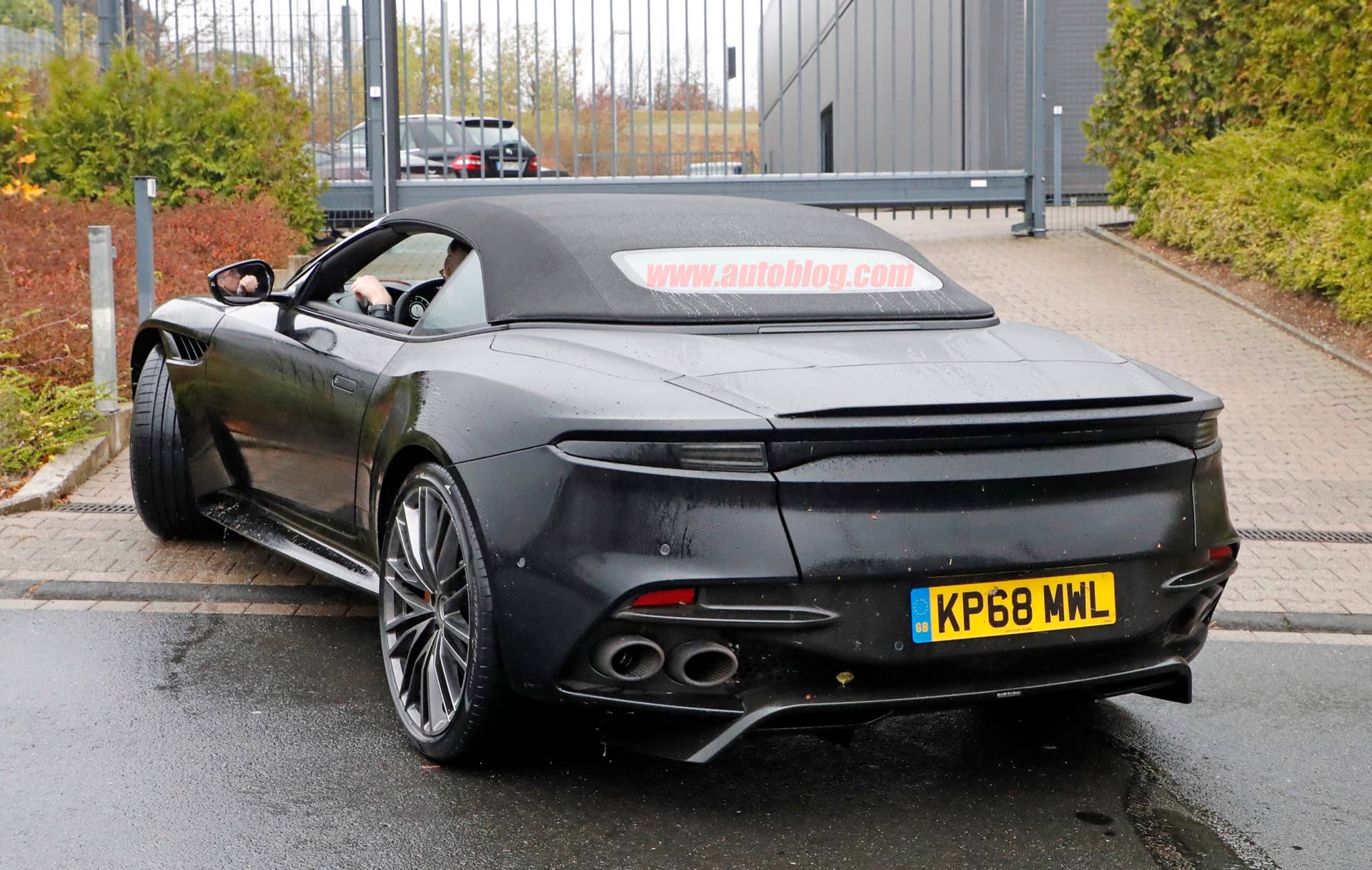 Aston Martin DBS Superleggera Volante prototype