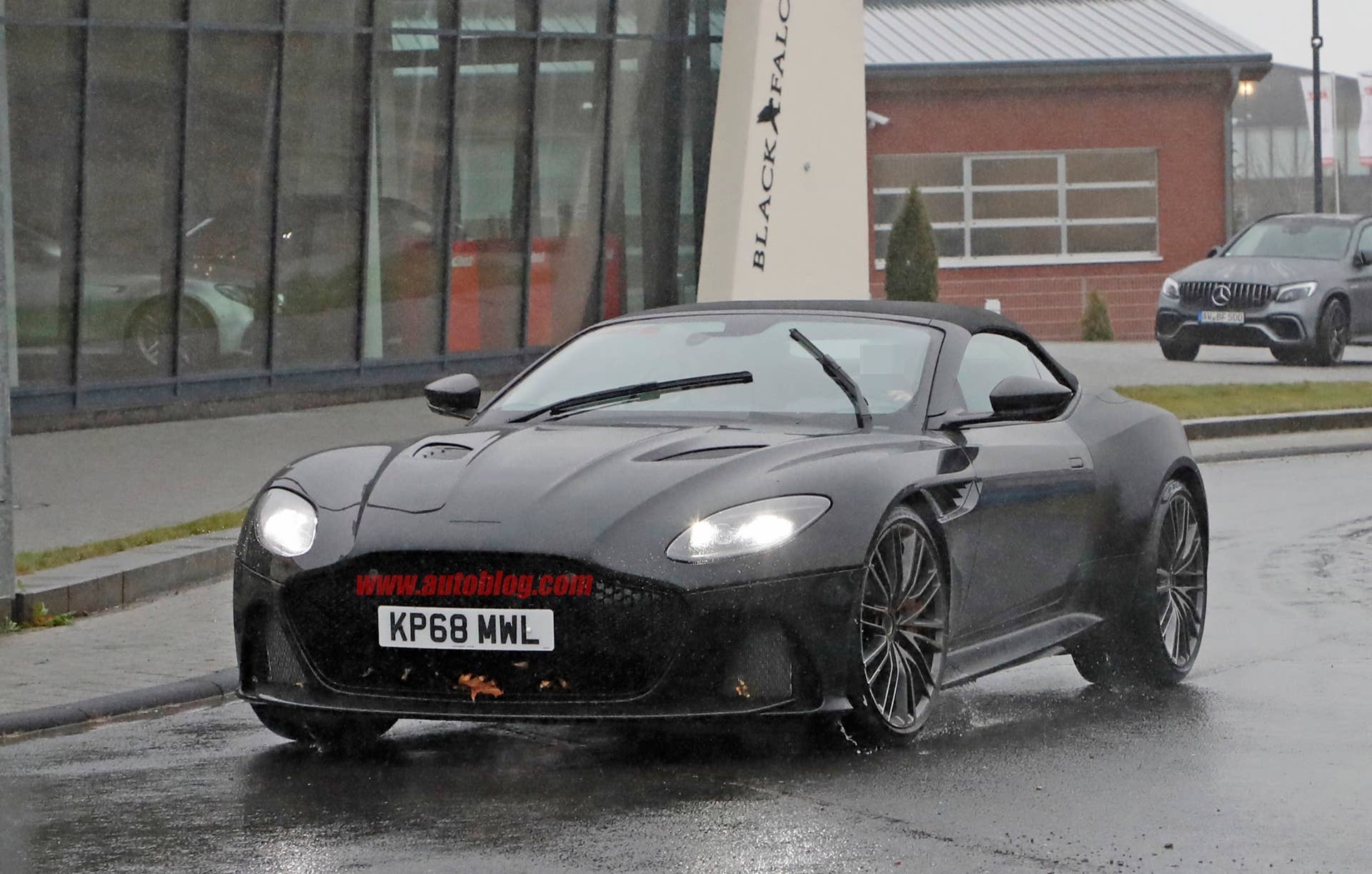 Aston Martin DBS Superleggera Volante prototype