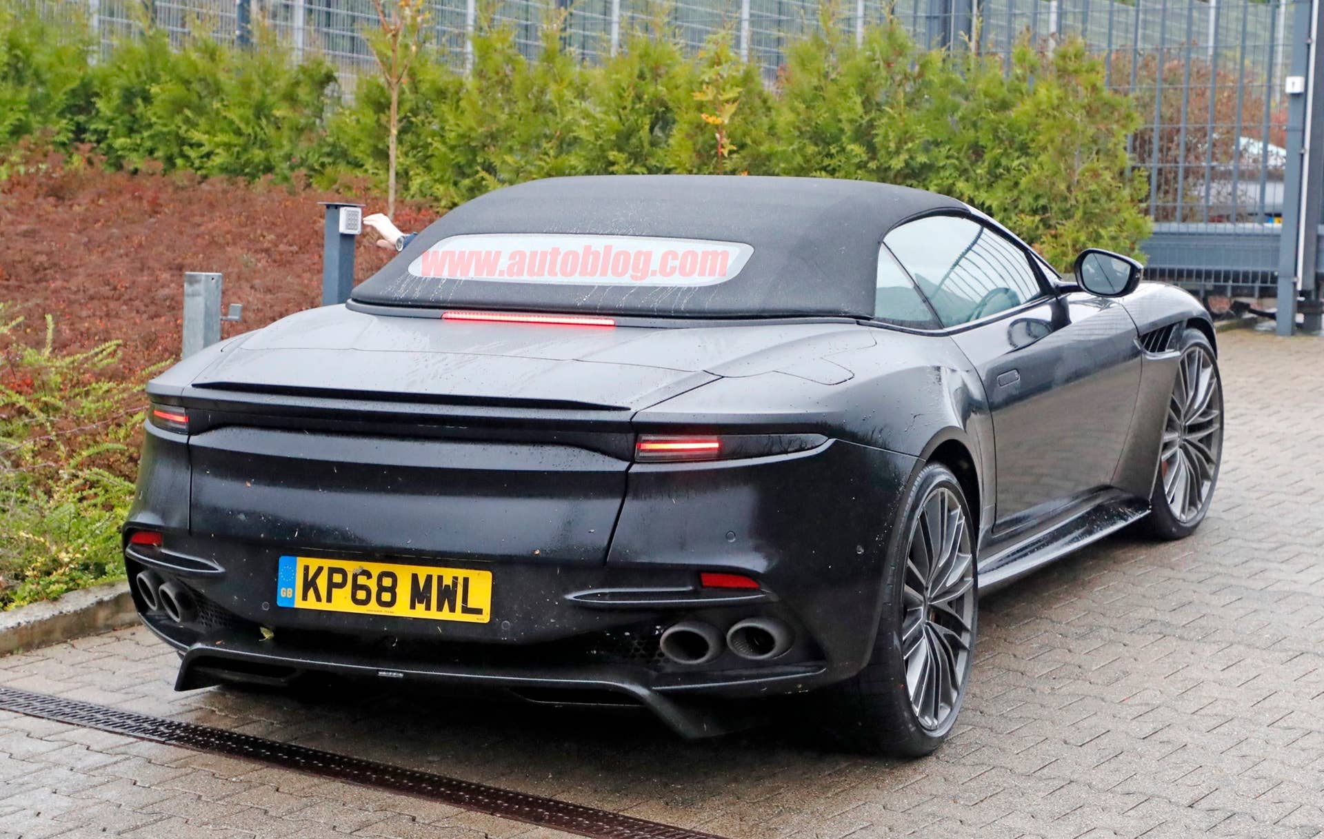 Aston Martin DBS Superleggera Volante prototype