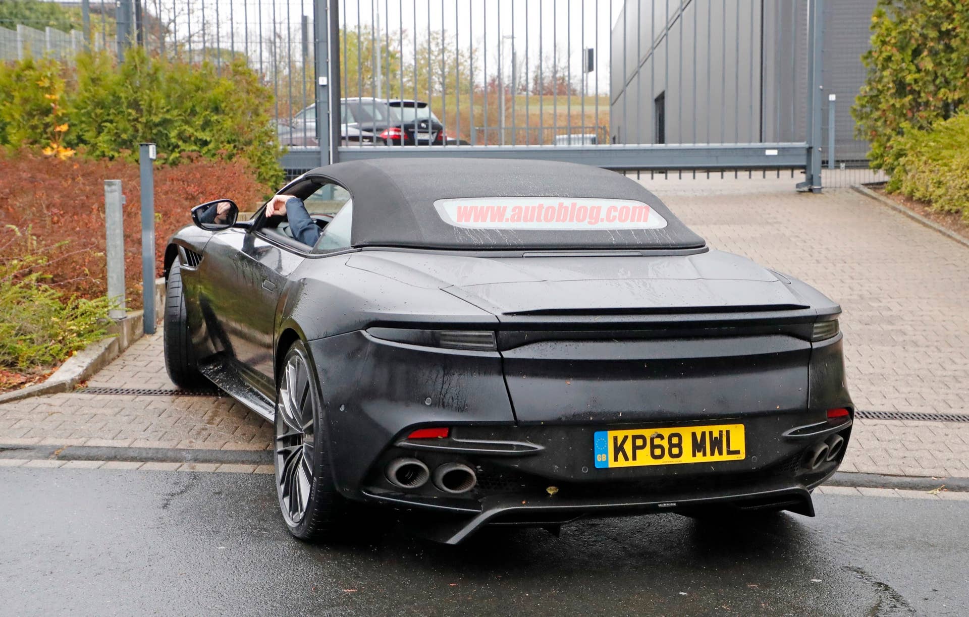 Aston Martin DBS Superleggera Volante prototype