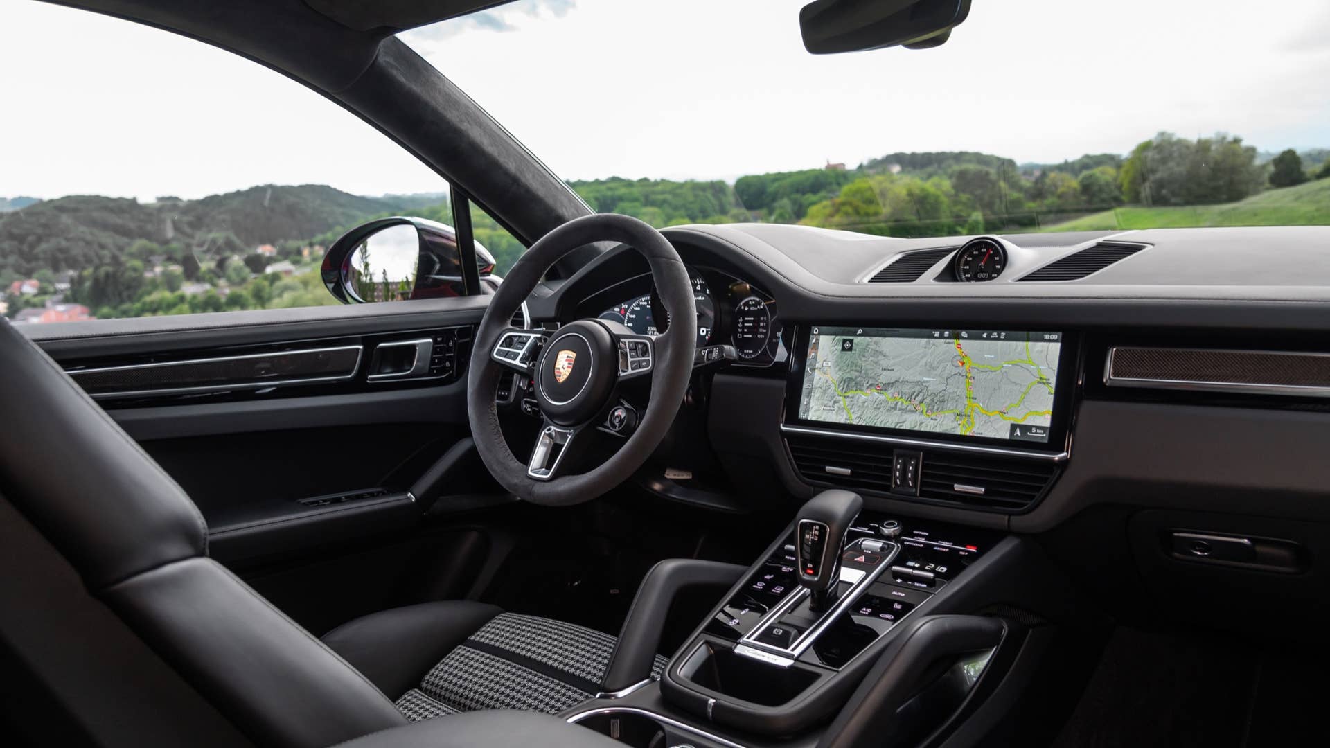 2020 Porsche Cayenne Coupe