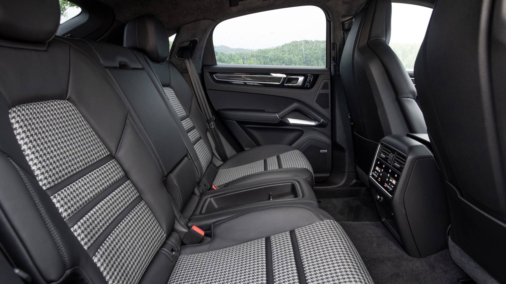 2020 Porsche Cayenne Coupe