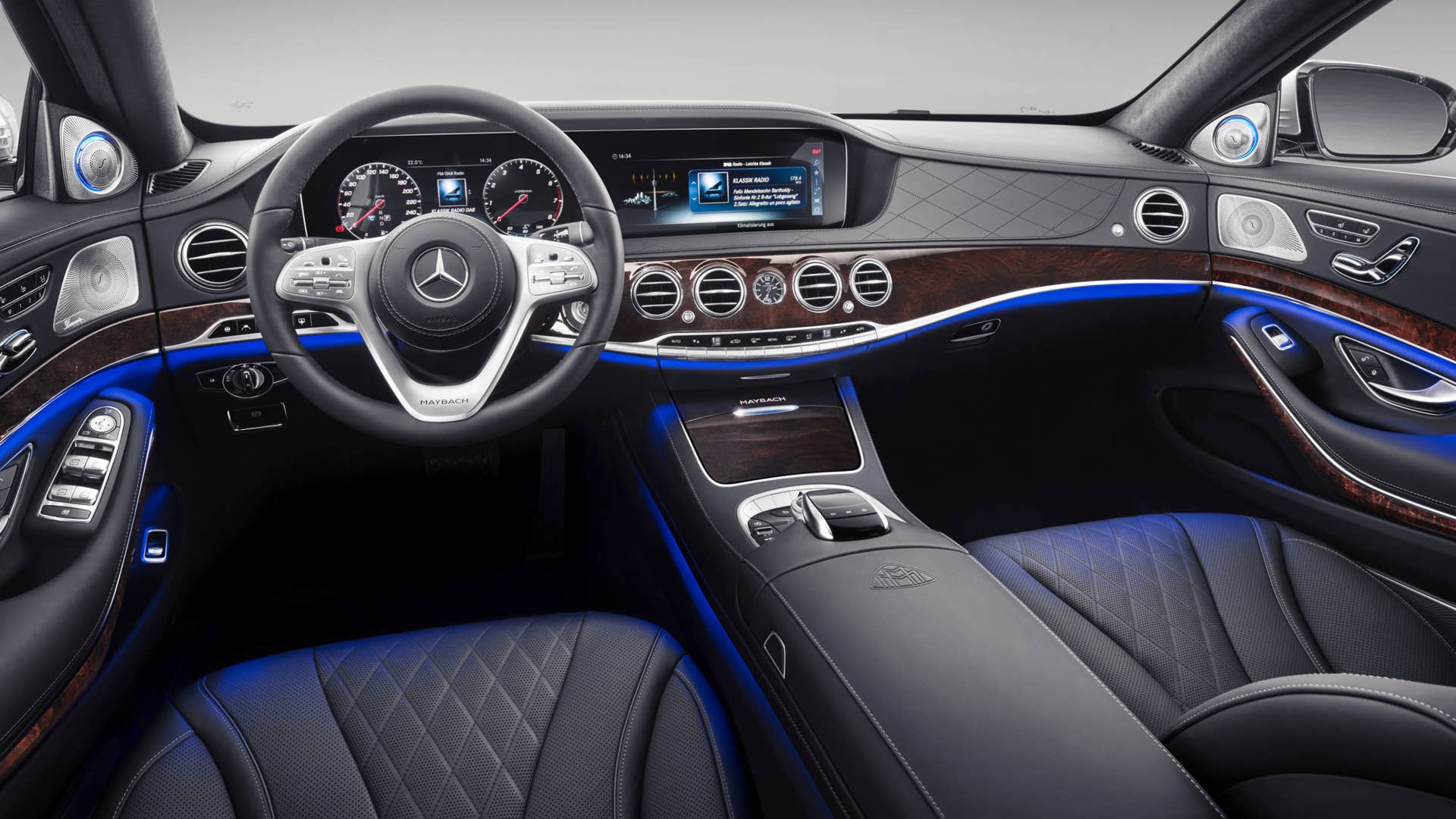 2019 Mercedes-Maybach dash