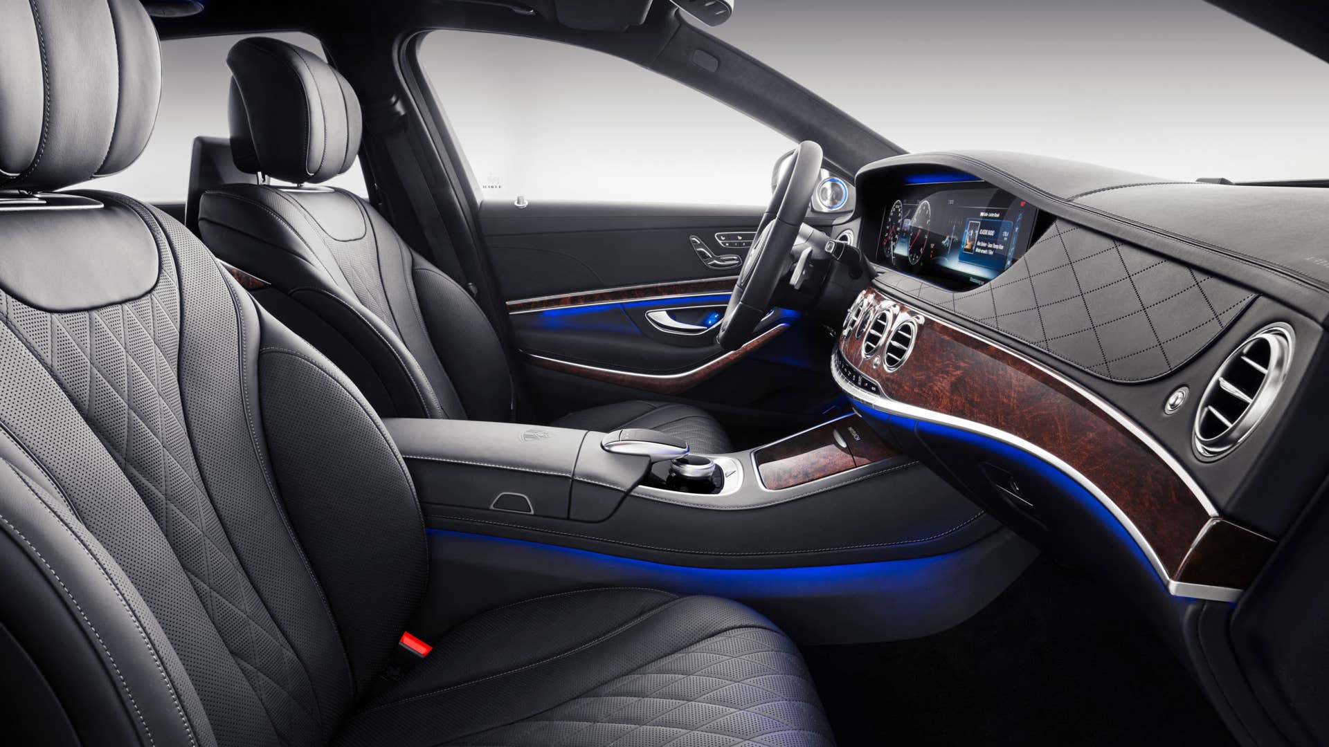 2019 Mercedes-Maybach interior
