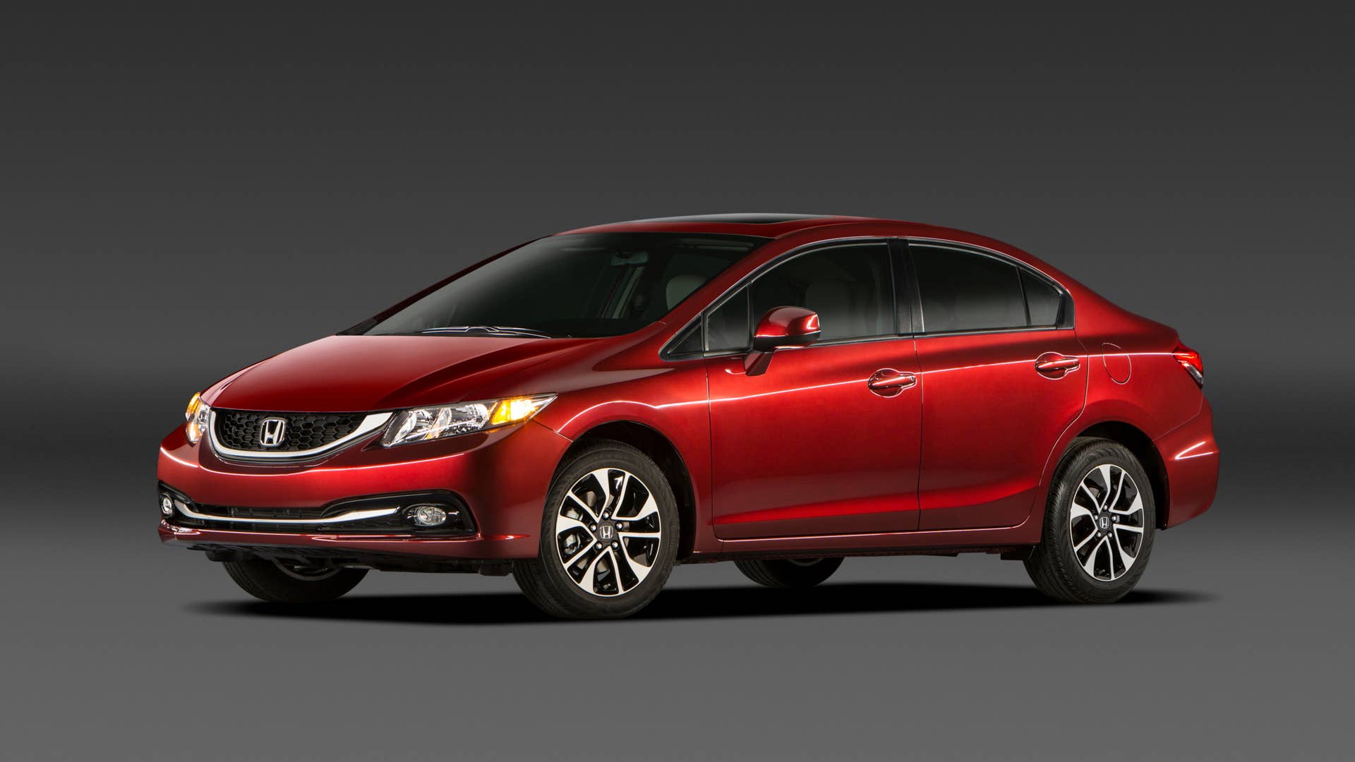 Only one year later, which is clearly the record for emergency redesigns, Honda significantly overhauled the Civic to be much closer to what the latest generation should've been from the beginning. It had a more premium look in keeping with its competitors, its interior was upgraded, and even its structure was enhanced for better crash protection (which wasn't really a problem). This was more about looks: it was about Honda's reputation. It was a wakeup call that arguably led to the outstanding new products we're seeing today. Honda is trying again.