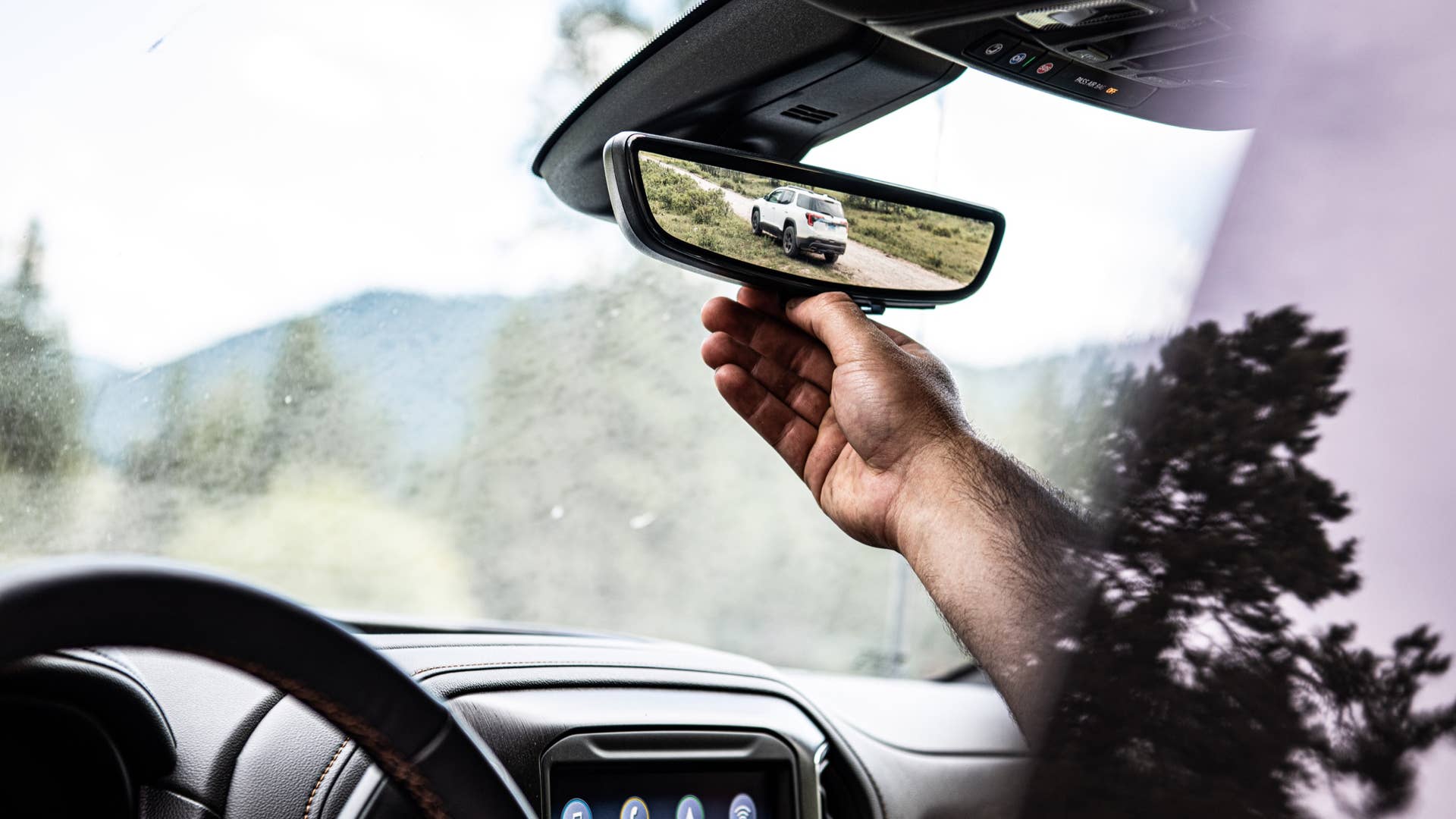 2020 GMC Sierra HD AT4 rear view mirror
