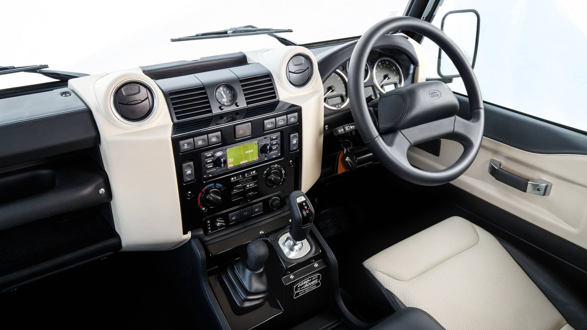 Land Rover Defender 90 70th Edition