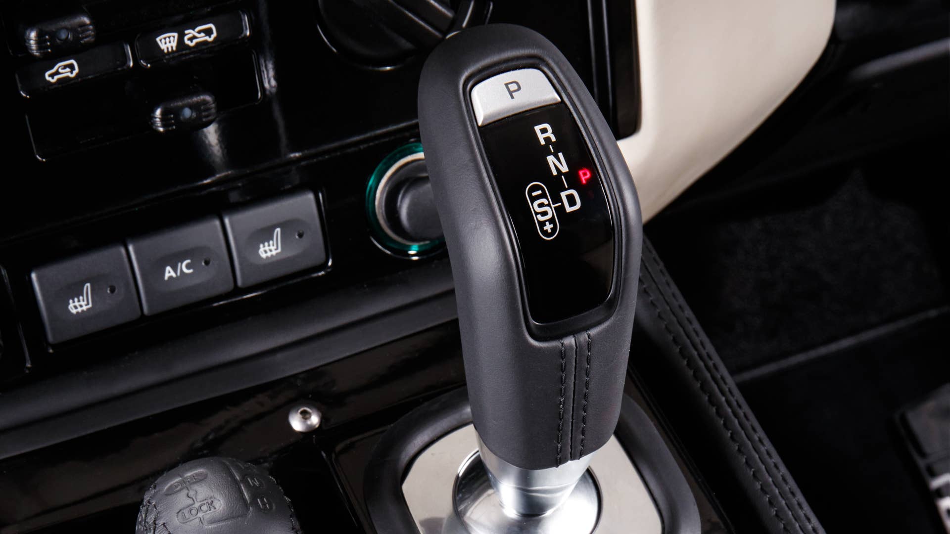 Land Rover Defender 90 70th Edition