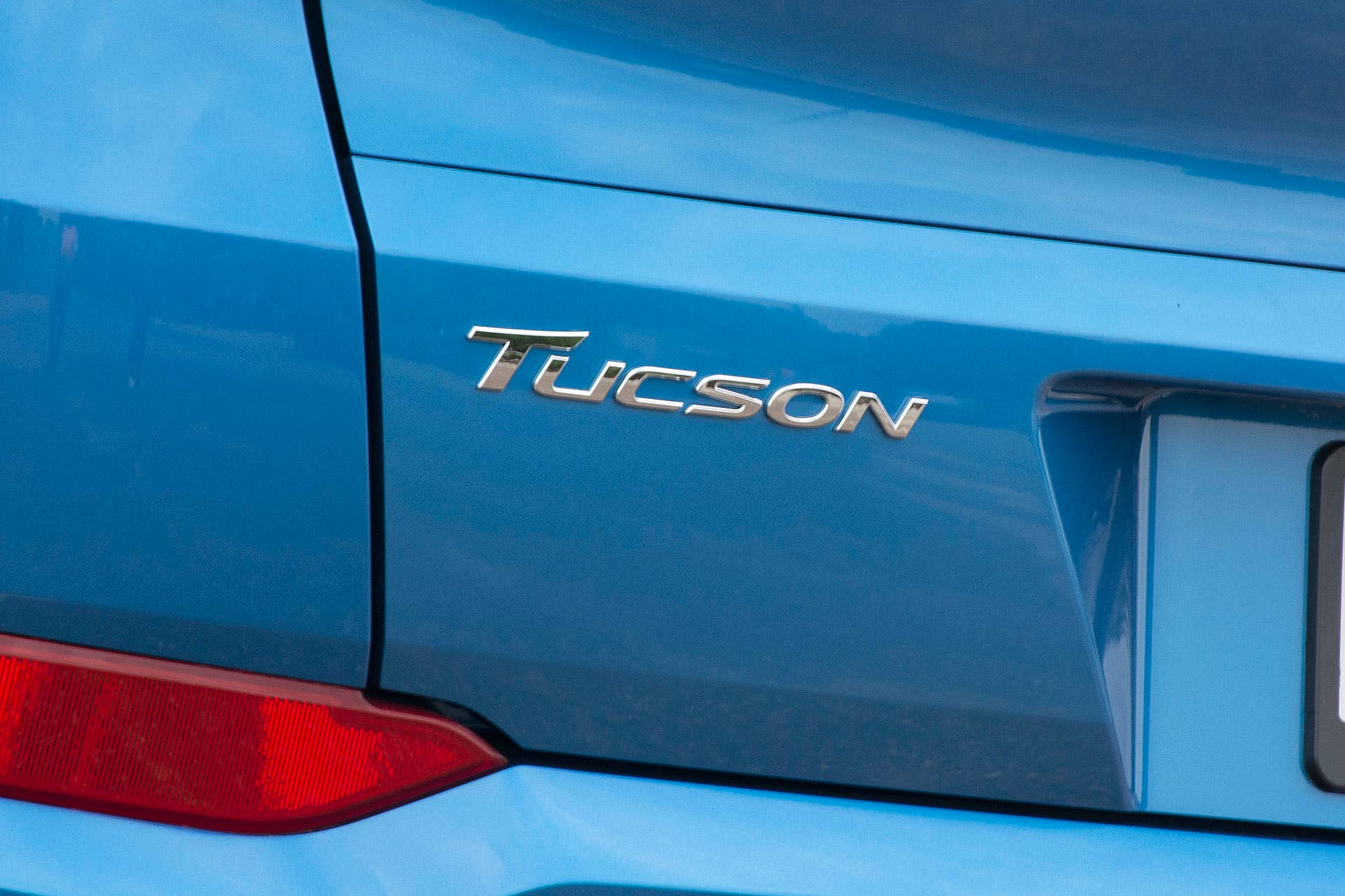 2016 Hyundai Tucson badge