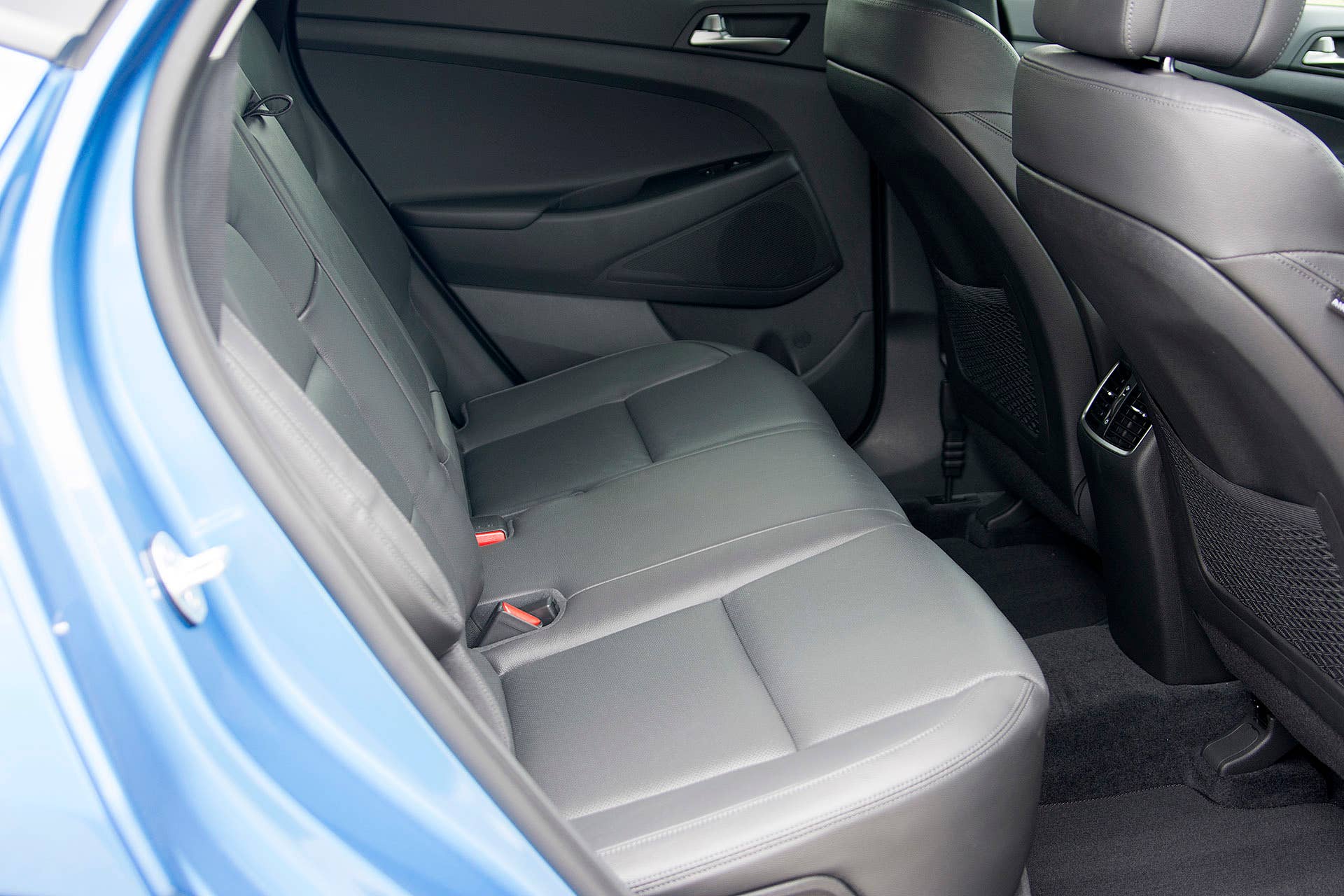 2016 Hyundai Tucson rear seats