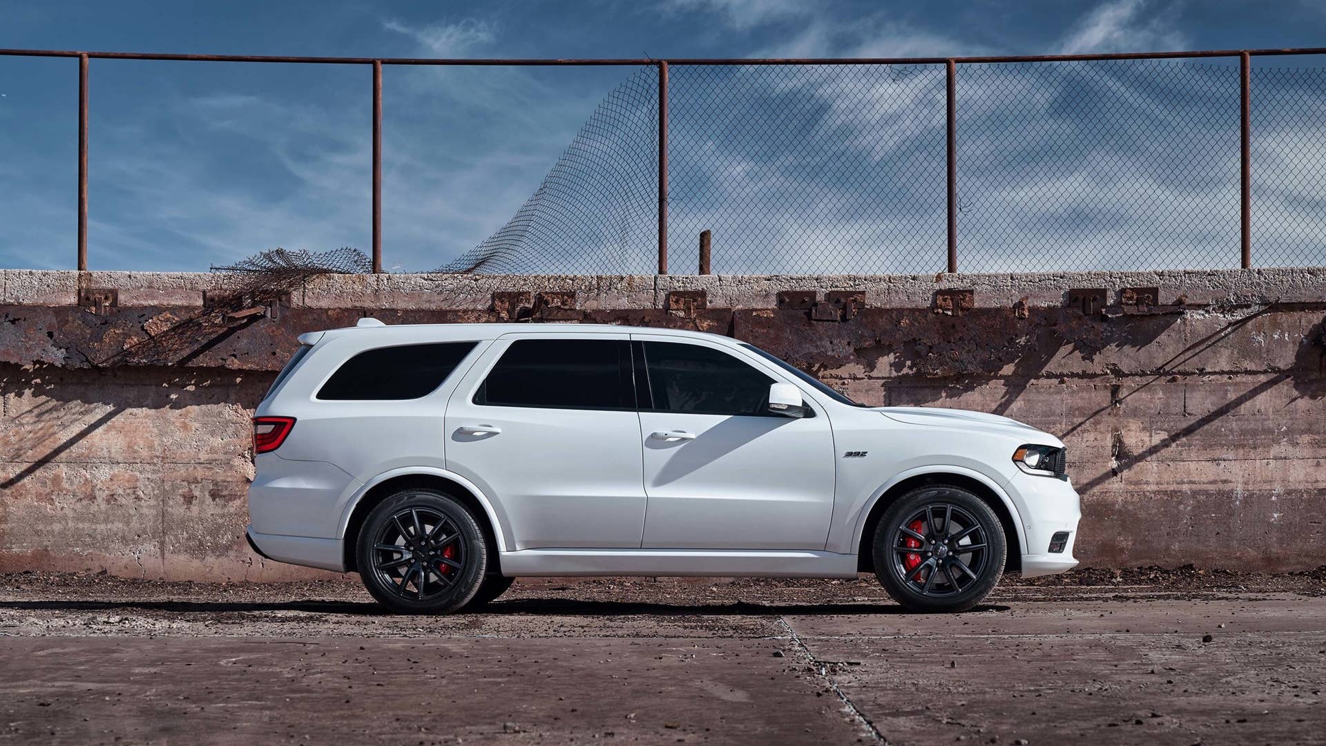 2018 dodge durango srt side