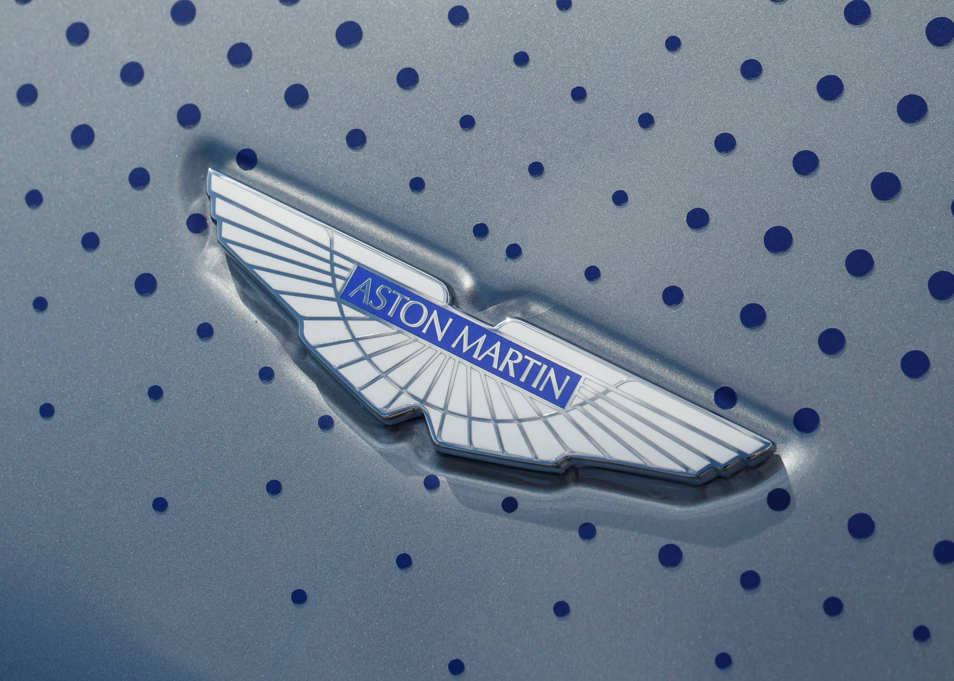 aston martin rapide concept emblem