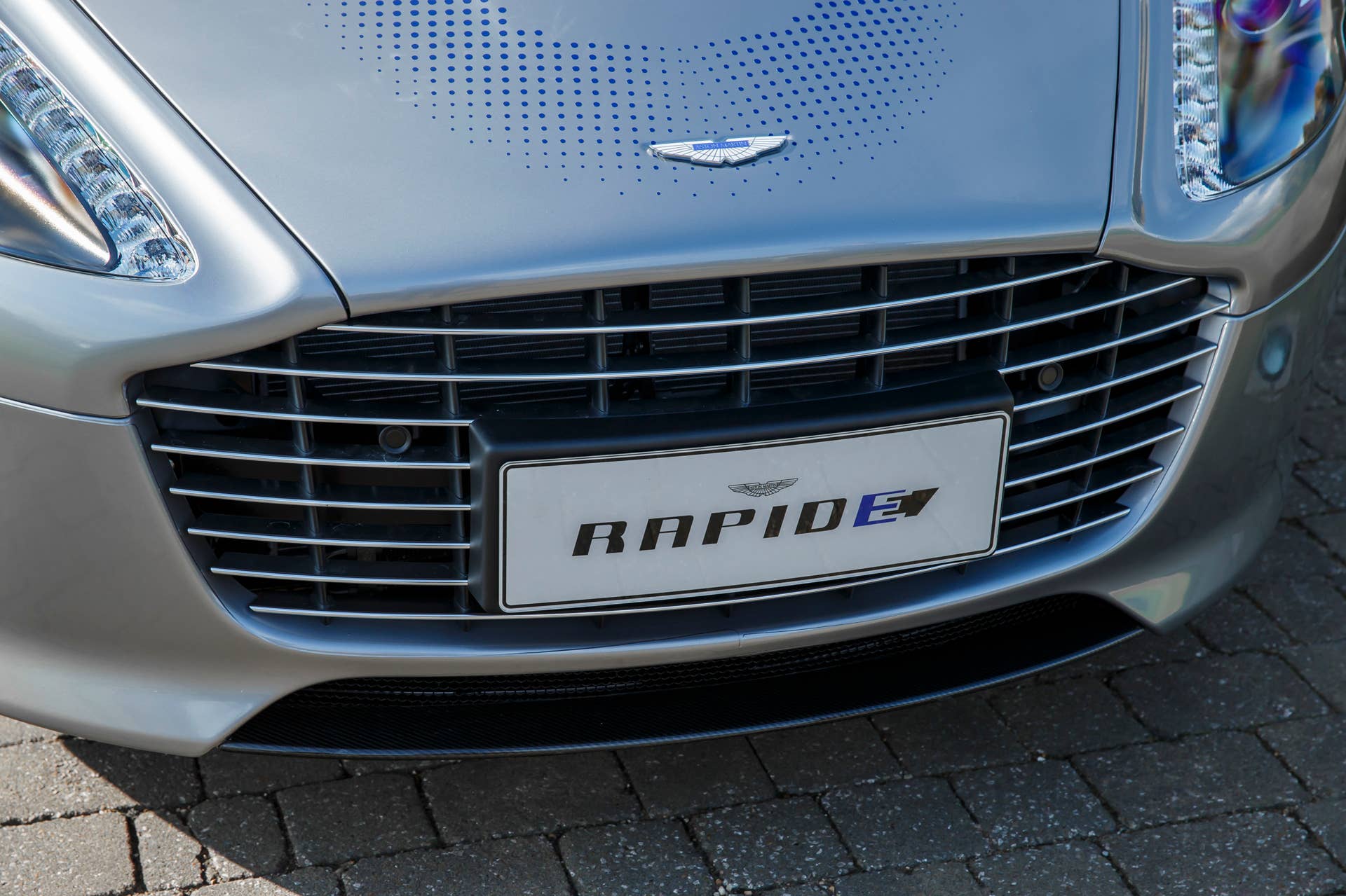 aston martin rapide concept grille