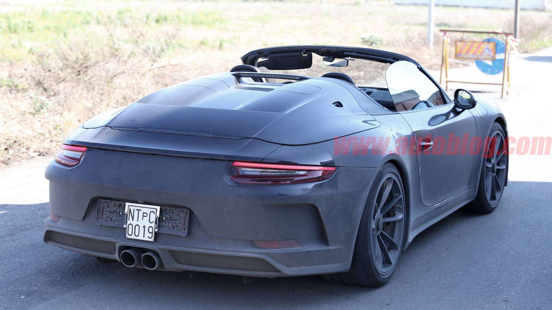 Porsche 911 Speedster spied