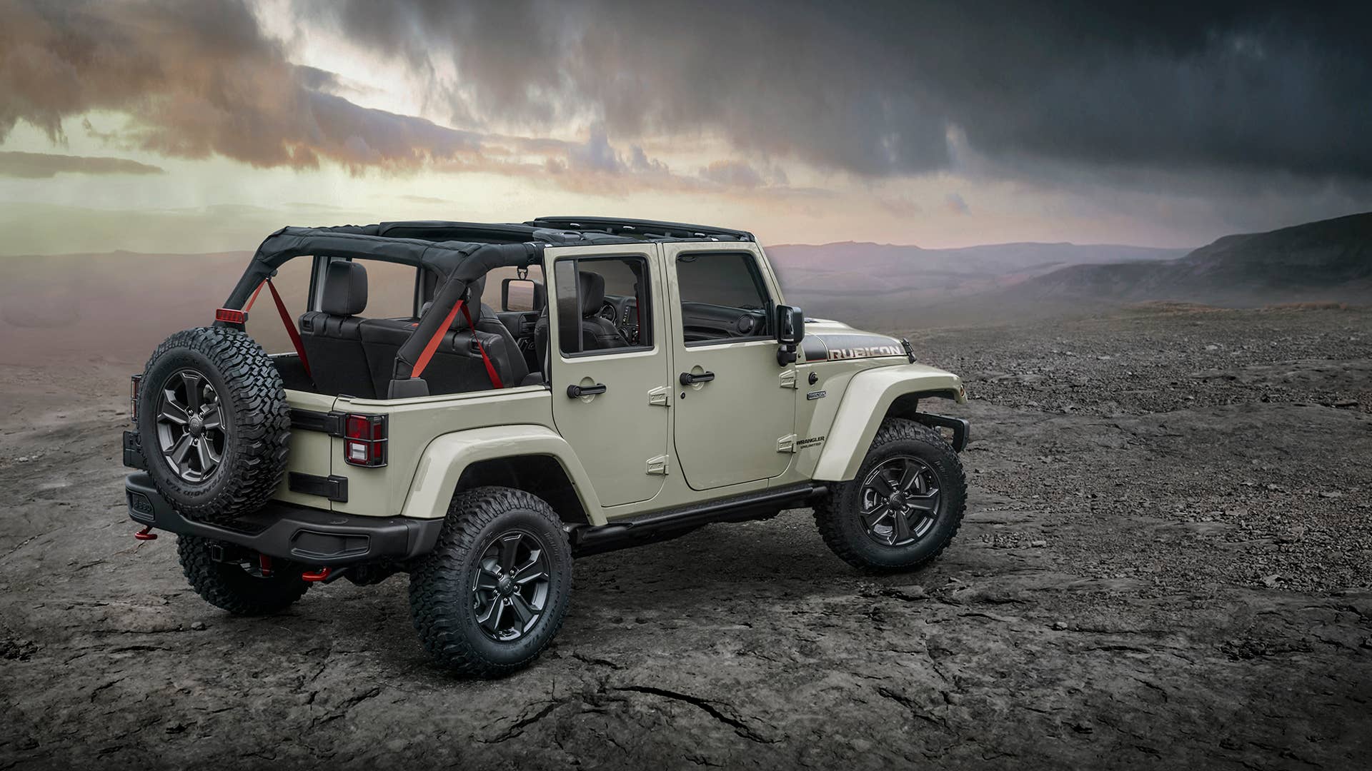 2017 Jeep Wrangler Rubicon Recon rear