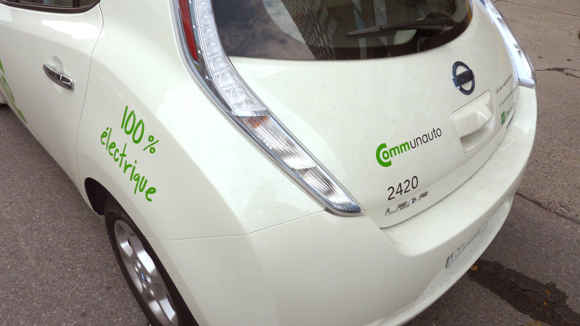 An electric car belonging to Communauto, a Montreal car sharing company is seen September 13, 2011 in Montreal. Communauto founded in 1994, launched last month, the biggest project of electric car sharing in North America. The Montreal company has purchased Nissan Leaf and installed charging stations in parking lots of Montreal in partnership with the giant public Hydro-Quebec. Unlike the U.S. company Zipcar, Communauto pays its car-sharing formula and that, with hyper-competitive prices. In addition to the annual subscription invoice Communauto about 2 dollars (1.50 euro) per hour (energy included) for a car. AFP PHOTO / Guillaume LAVALLEE (Photo credit should read Guillaume Lavall�/AFP/Getty Images)