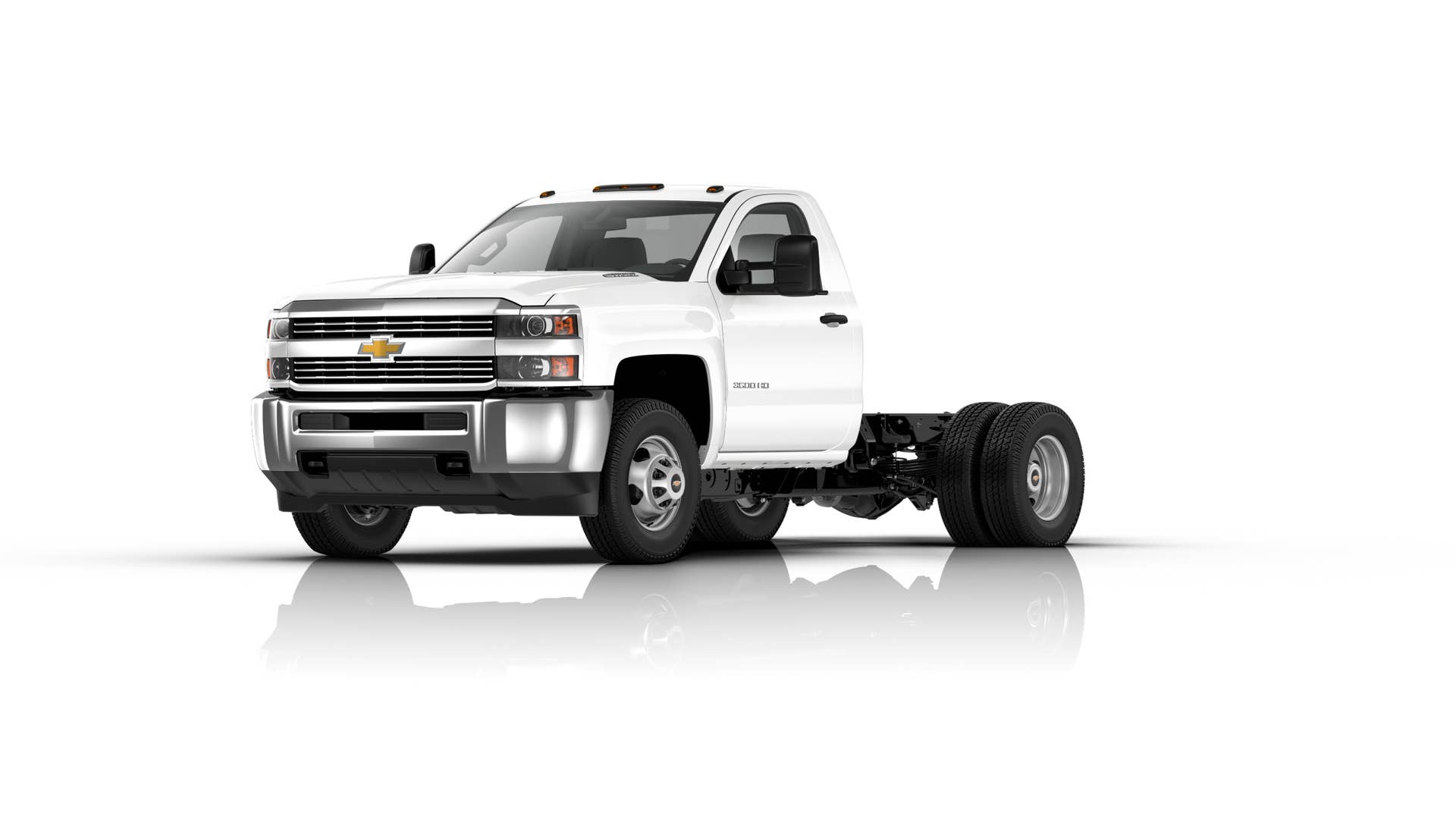2016 Silverado 3500HD Chassis Cab front 3/4