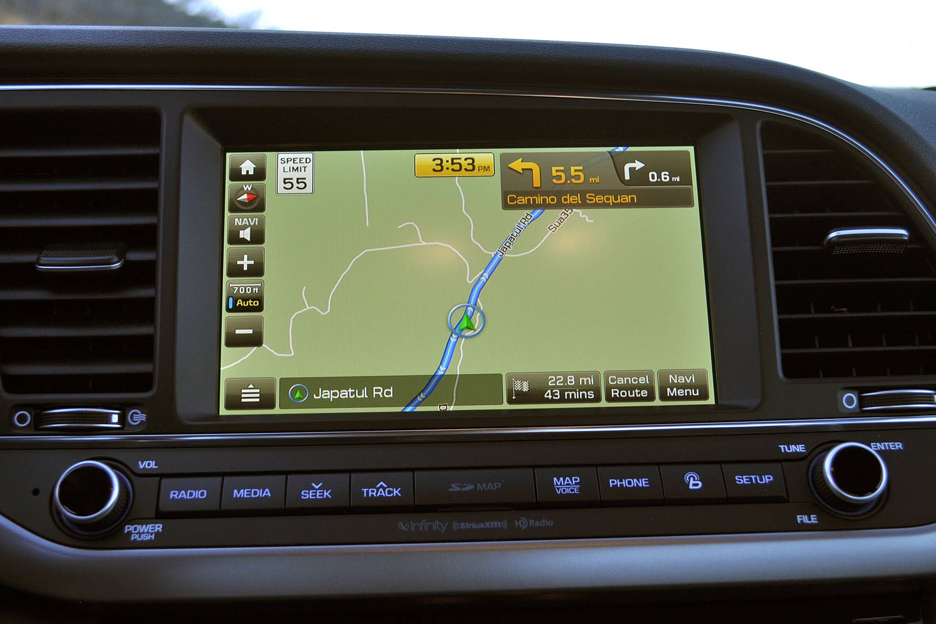 2017 Hyundai Elantra navigation system