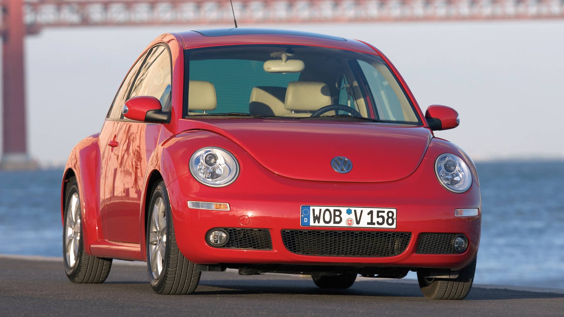 Volkswagen New Beetle refresh in red