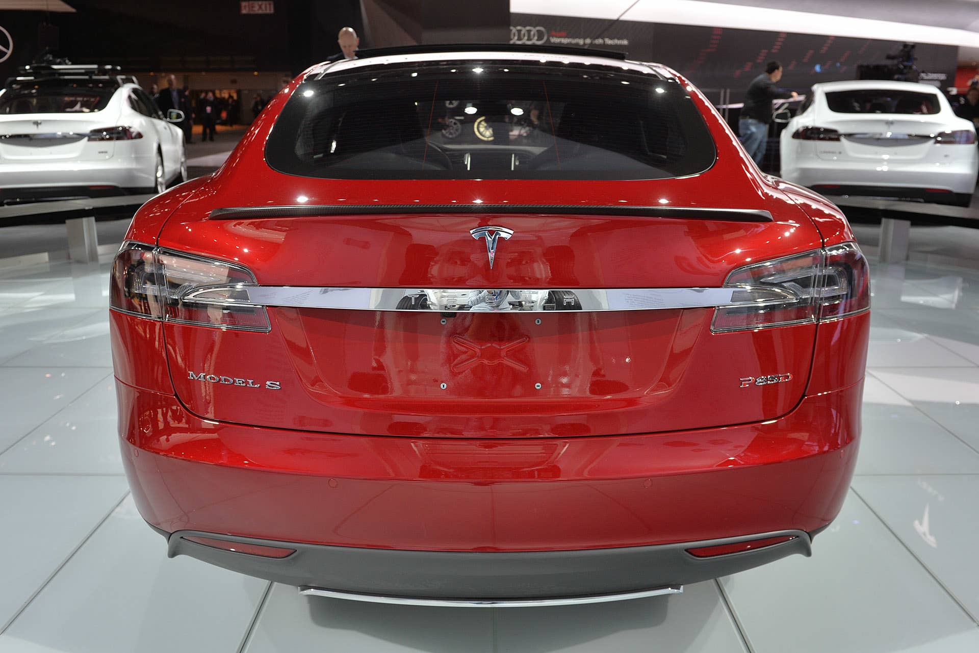 Tesla phases out 85-kWh Model S battery option - Autoblog