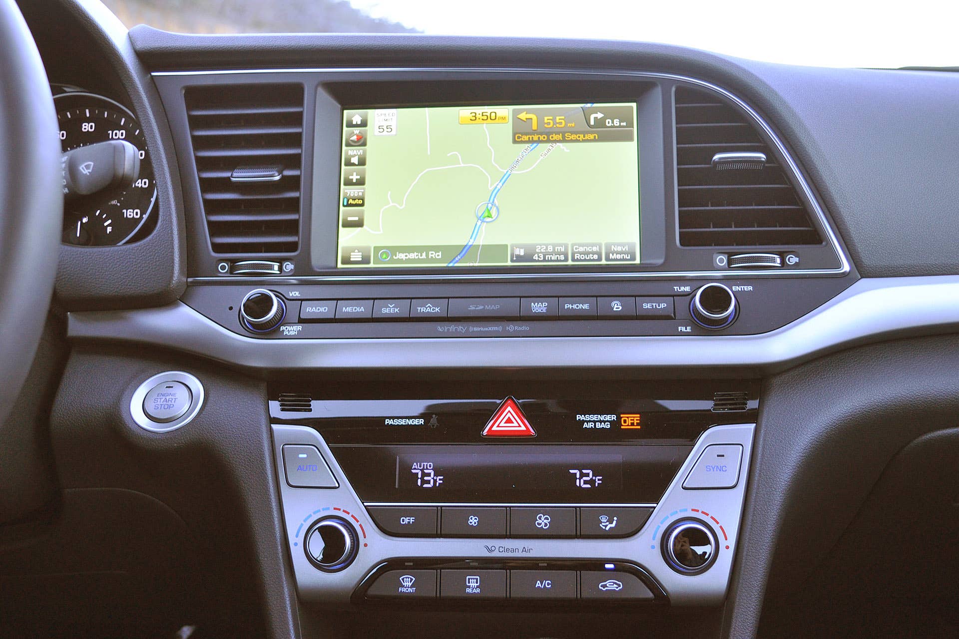 2017 Hyundai Elantra instrument panel