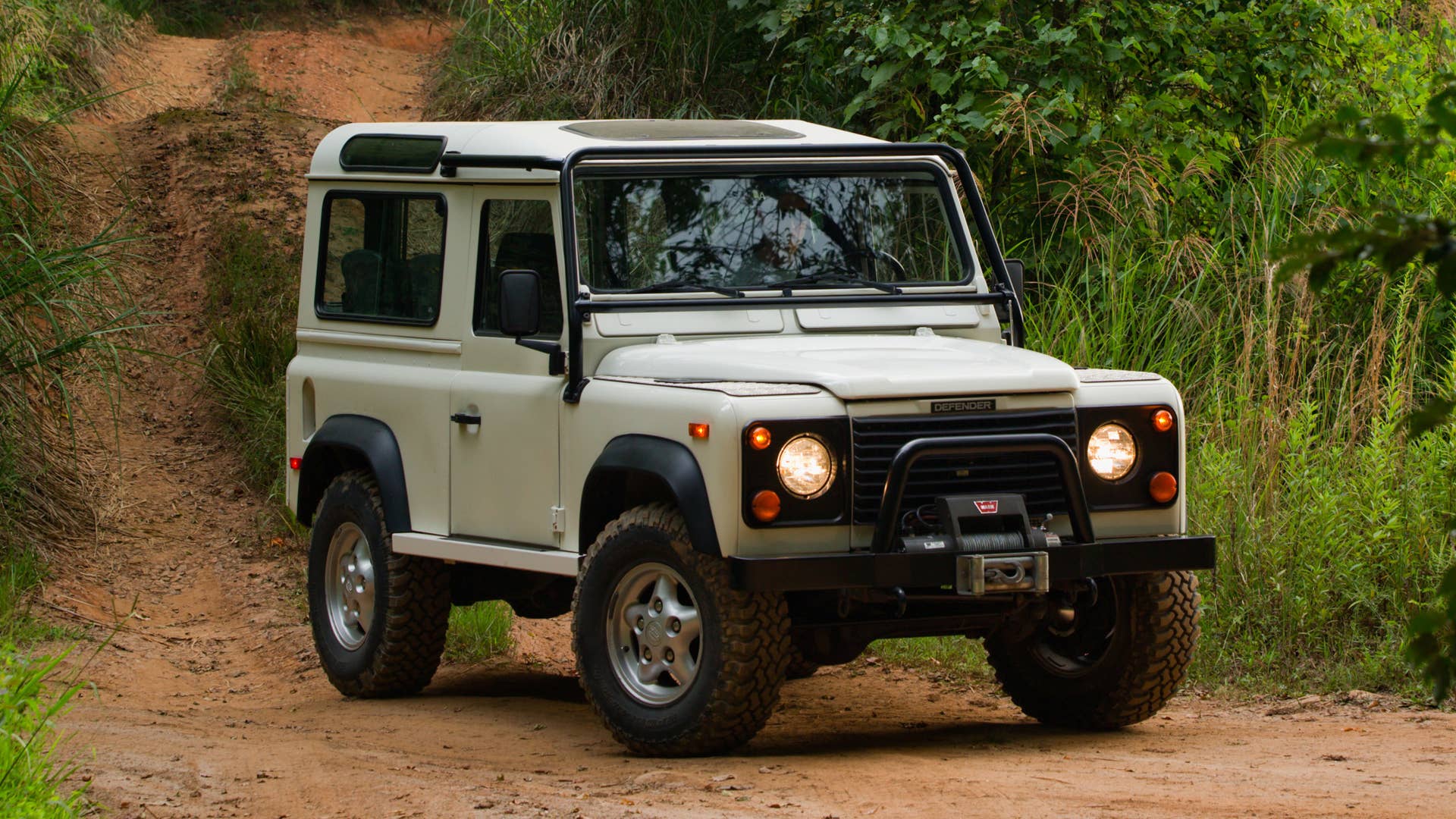 Land Rover Defender