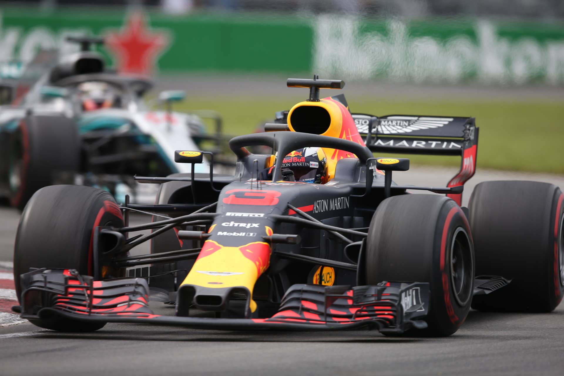 MONTREAL, QC - JUNE 10: Daniel Ricciardo of Australia driving the (3) Aston Martin Red Bull Racing RB14 TAG Heuer on track during the Canadian Formula One Grand Prix at Circuit Gilles Villeneuve on June 10, 2018 in Montreal, Canada. (Photo by Charles Coates/Getty Images)