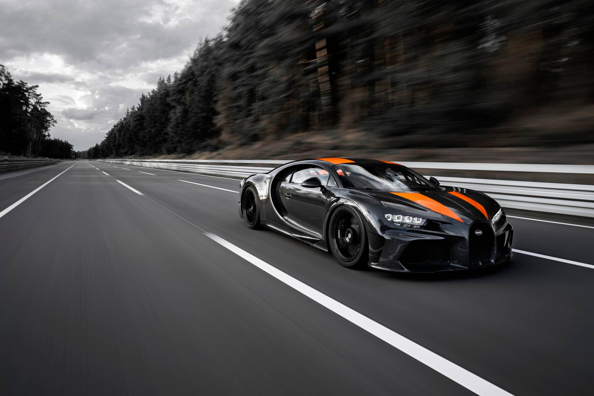 Bugatti Chiron 304 mph run