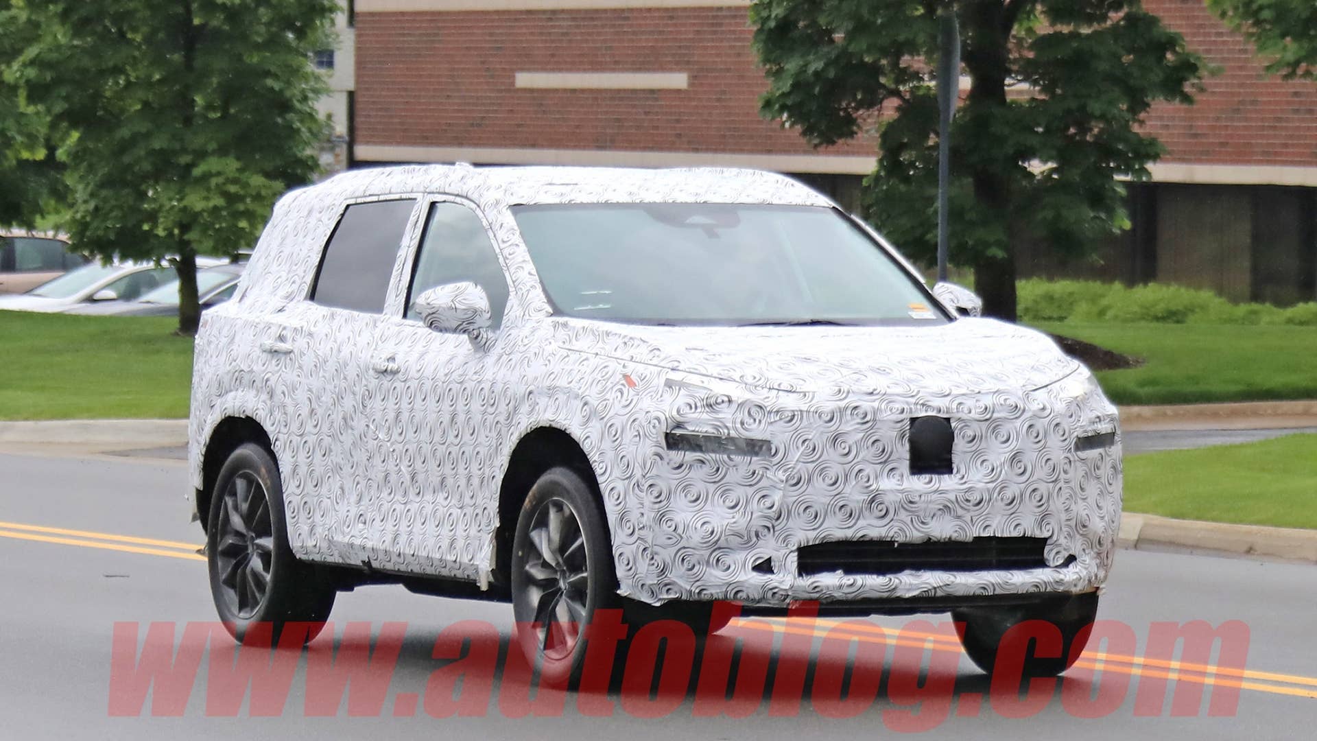 2021 Nissan Rogue Spy Shots