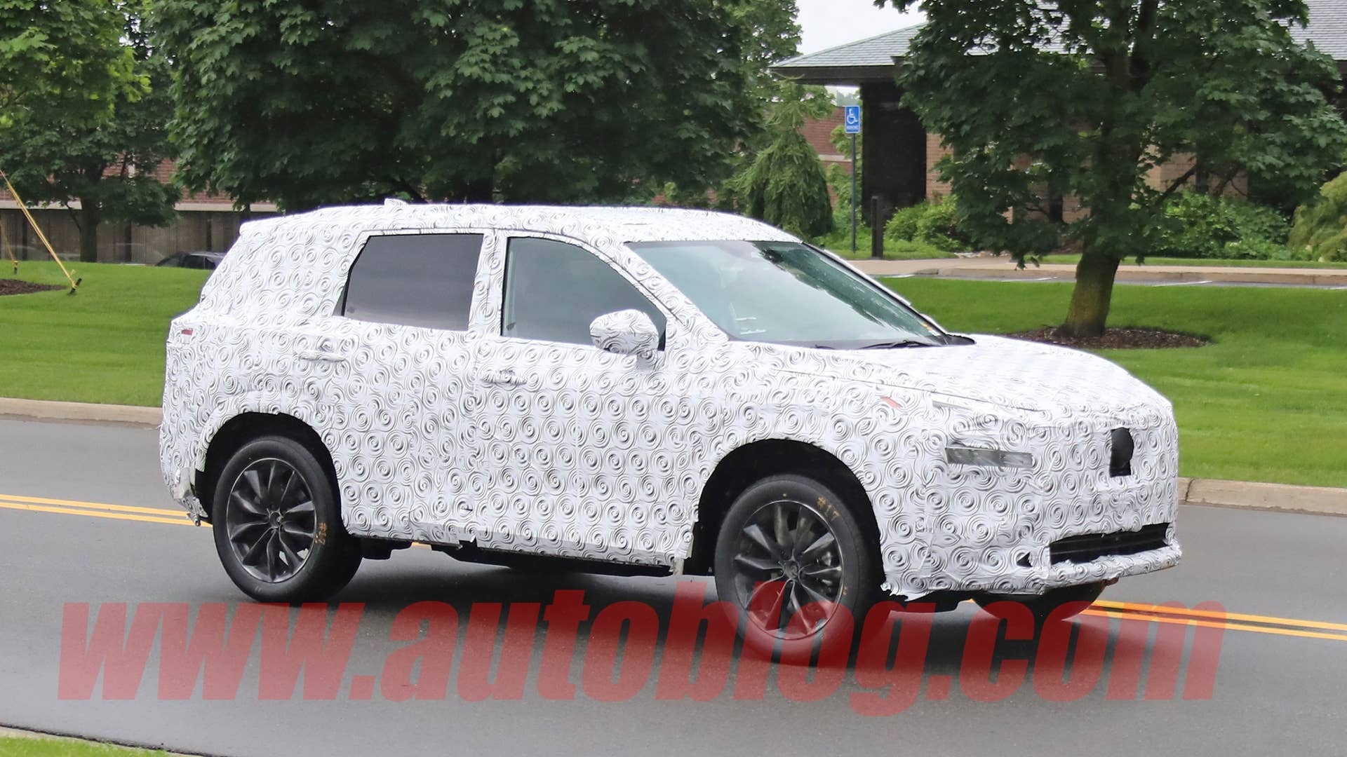 2021 Nissan Rogue Spy Shots