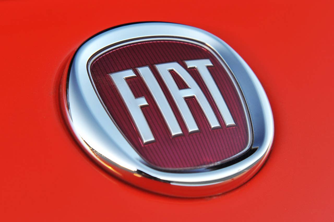2014 Fiat 500e logo