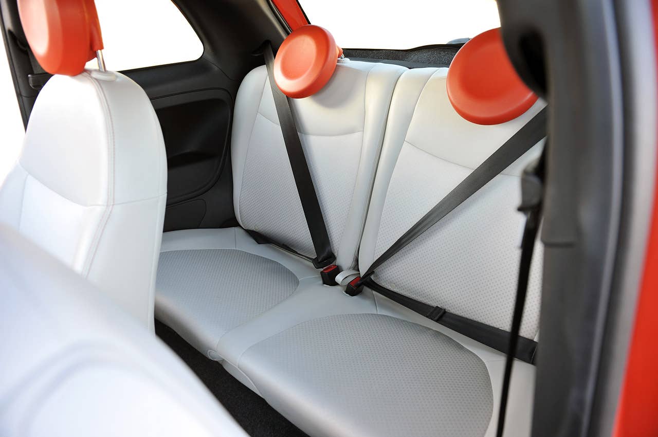 2014 Fiat 500e rear seats