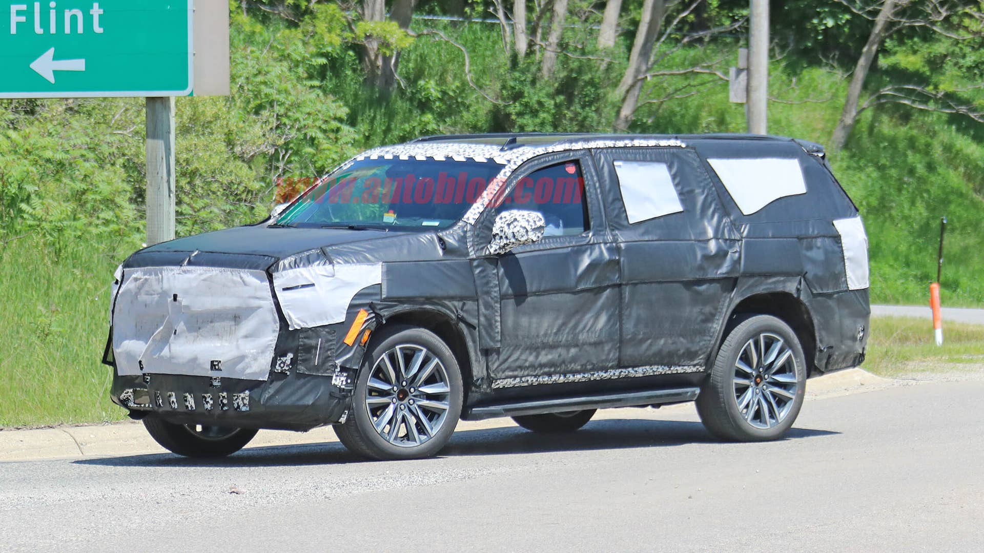 Cadillac Escalade spy photos