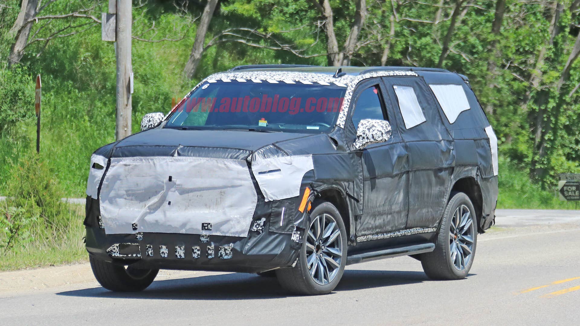 Cadillac Escalade spy photos