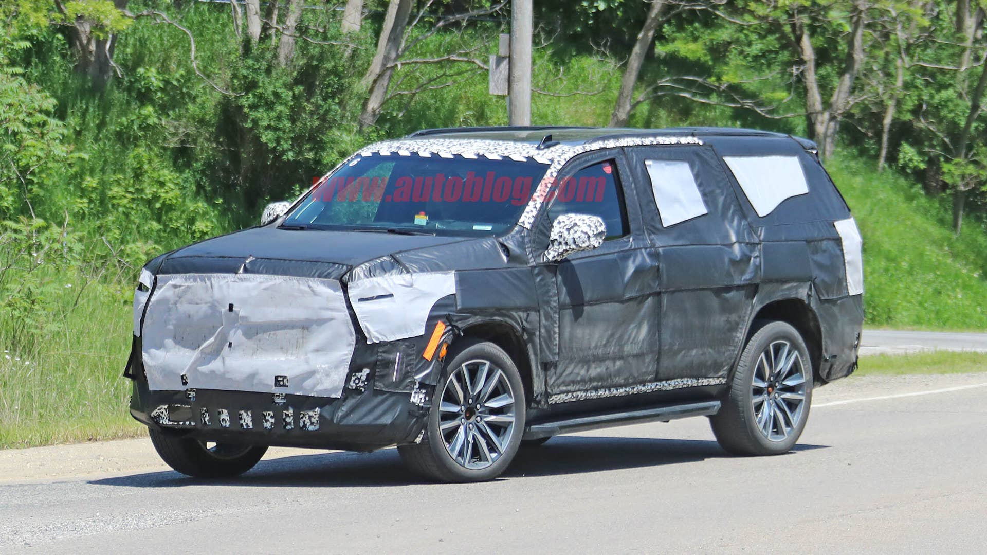 Cadillac Escalade spy photos