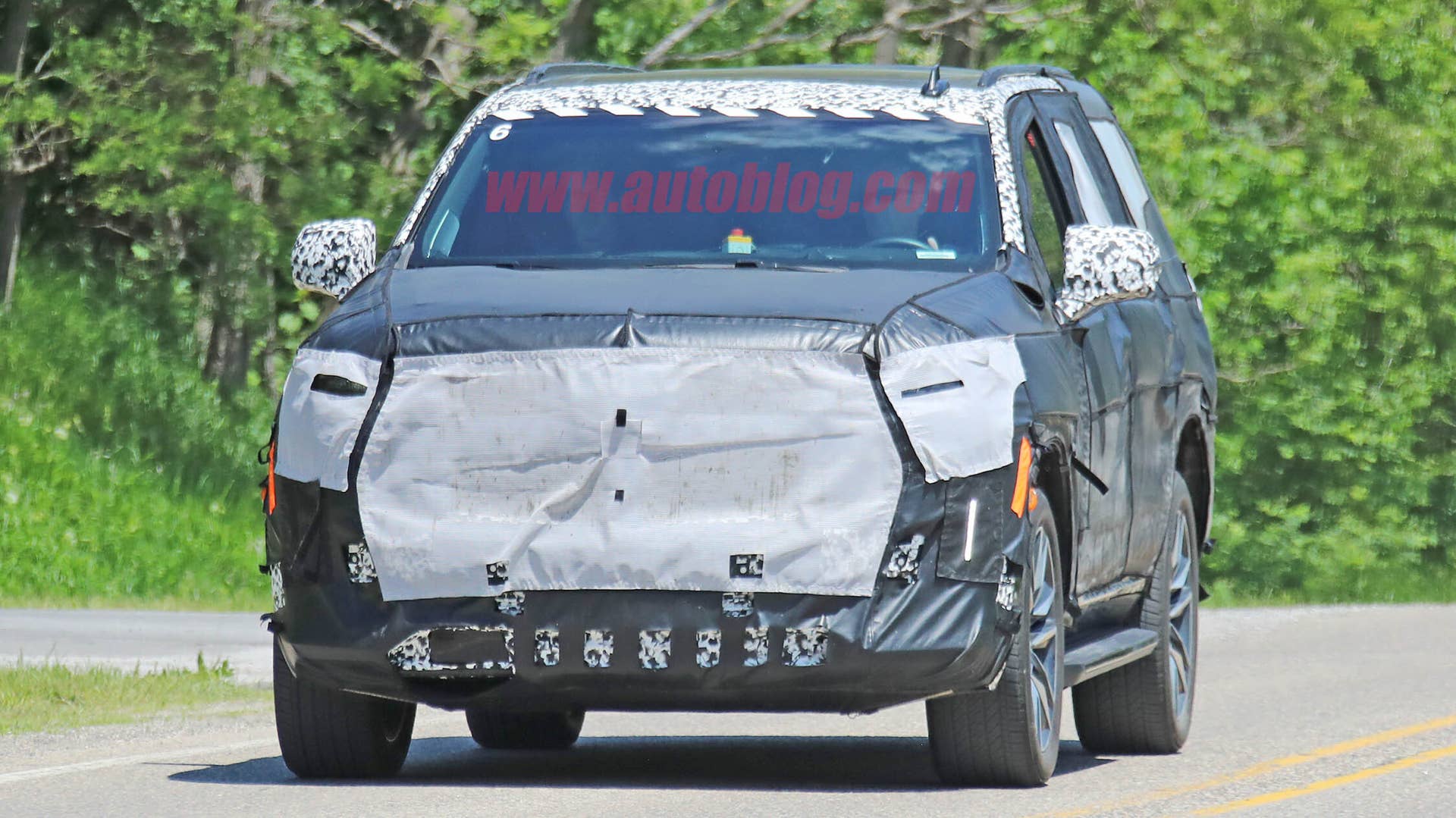 Cadillac Escalade spy photos
