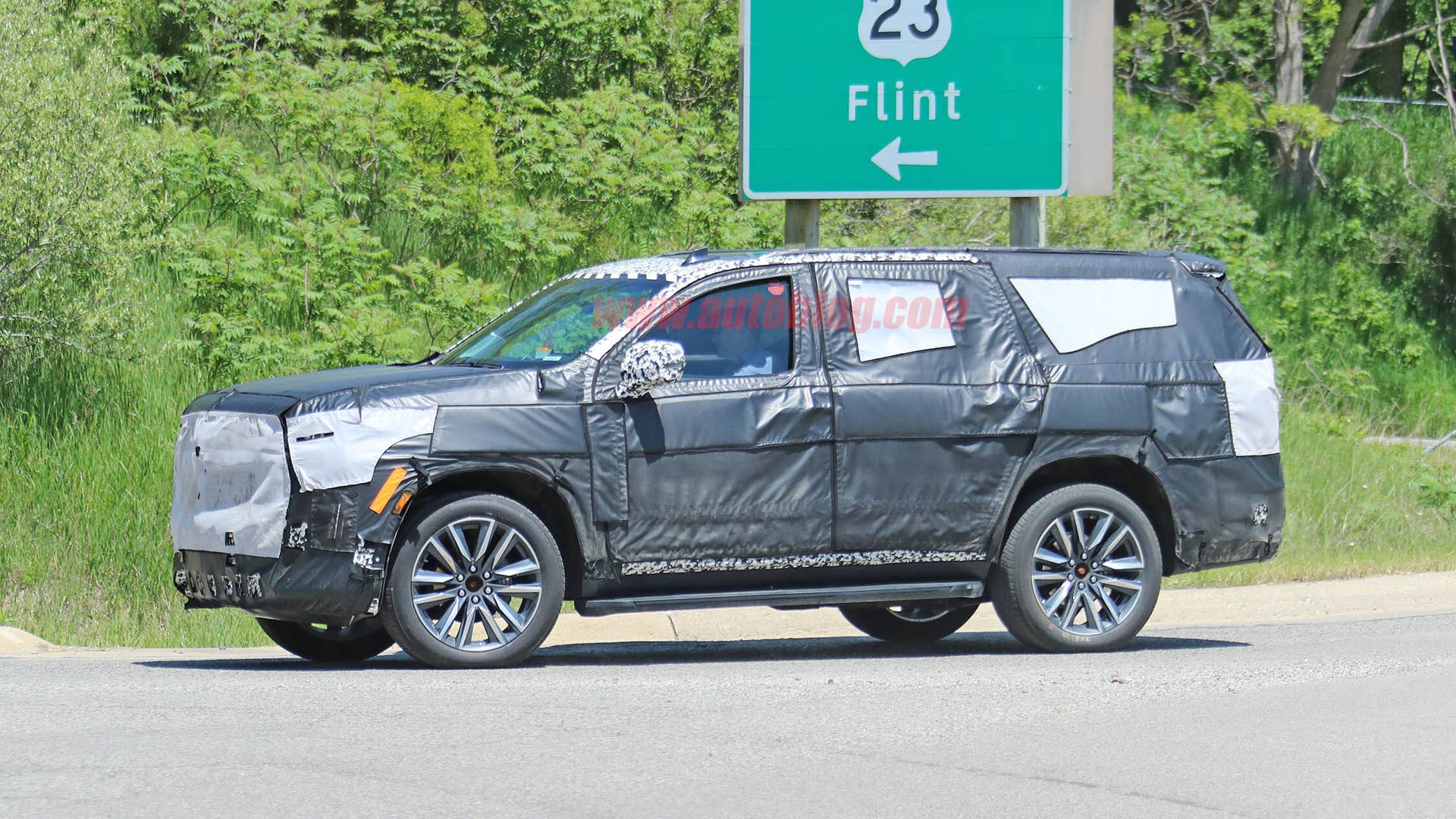 Cadillac Escalade spy photos