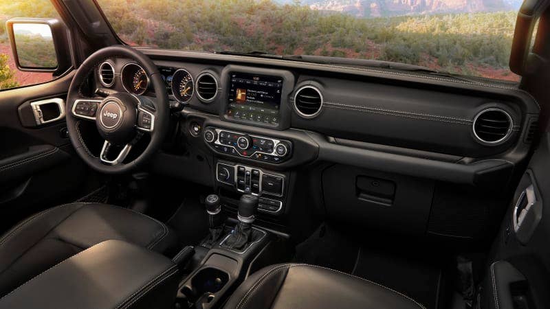2020 Jeep Wrangler Sahara interior